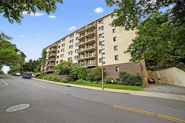 108 Sagamore Rd Unit 5F, Tuckahoe, NY 10707 - view of apartment building / complex