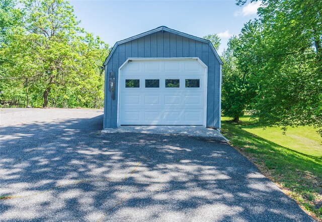 57 E Rock Cut Rd, Walden, NY 12586 - view of detached garage