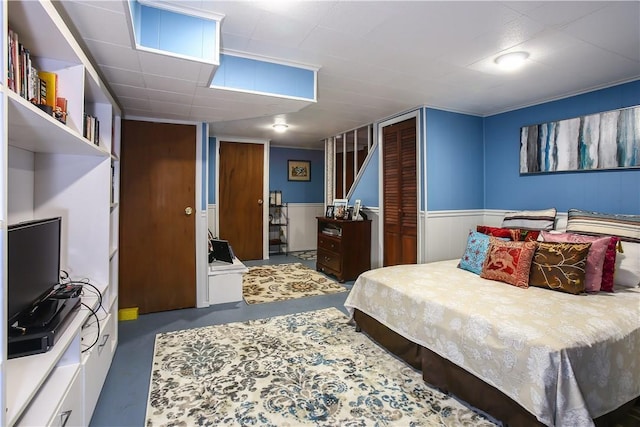 82 Sprague Rd, Scarsdale, NY 10583 - bedroom featuring finished concrete flooring