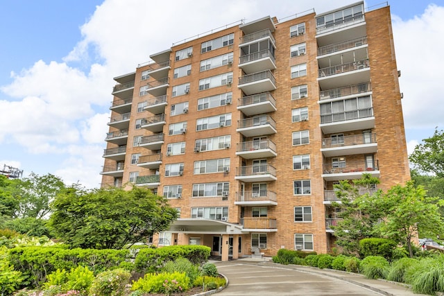 2601 Henry Hudson Pkwy Unit 5E, Bronx, NY 10463 - view of apartment building / complex