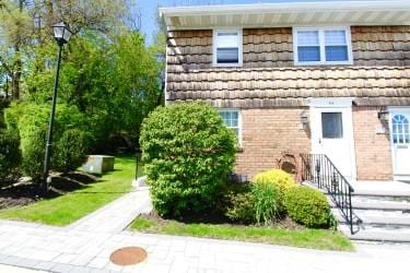 5 Anchorage Ln Unit 4A, Oyster Bay, NY 11771 - view of townhome / multi-family property