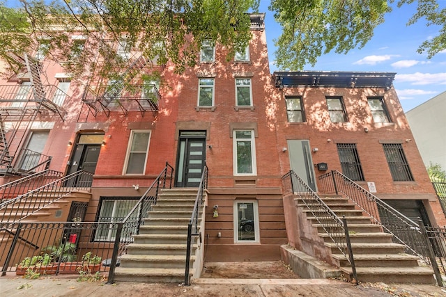 5151/2 E 118th St, New York Manhattan, NY 10035 - photo 1