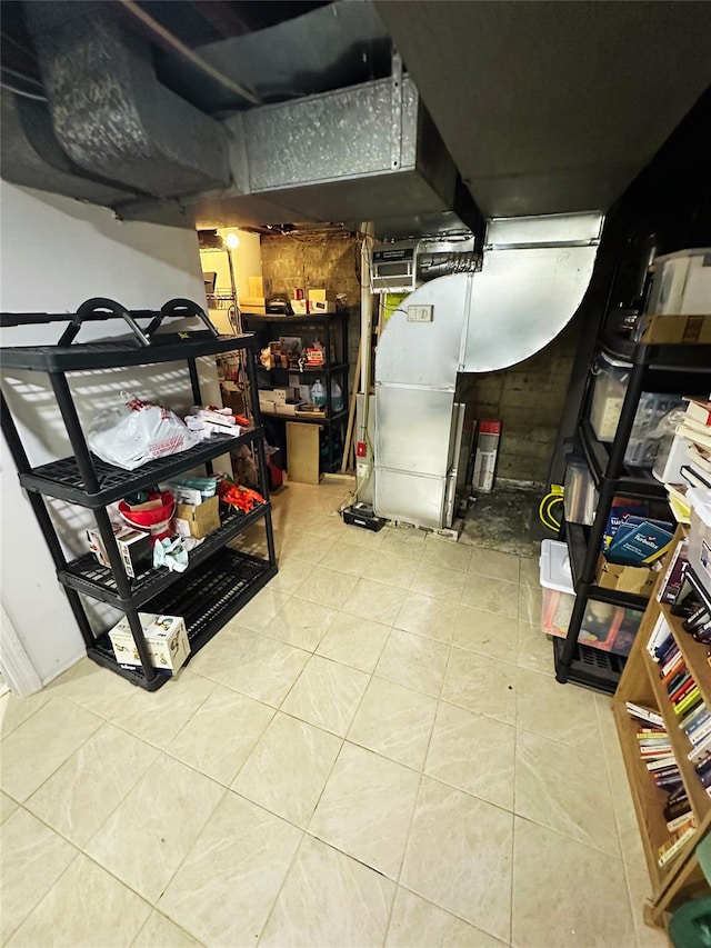 storage featuring heating unit