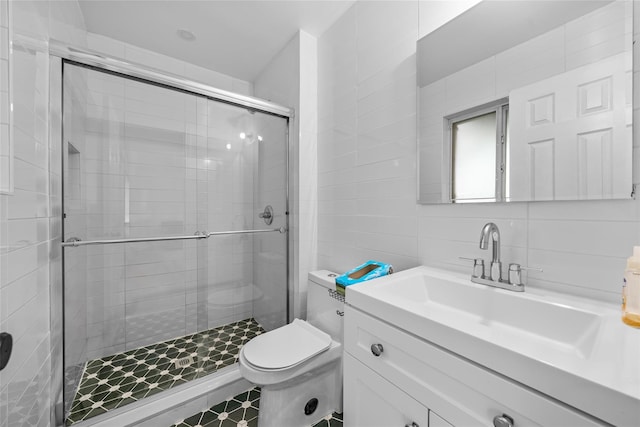 4 Sequoia Trl, Highland Mills, NY 10930 - full bathroom featuring a stall shower, tile walls, toilet, vanity, and decorative backsplash