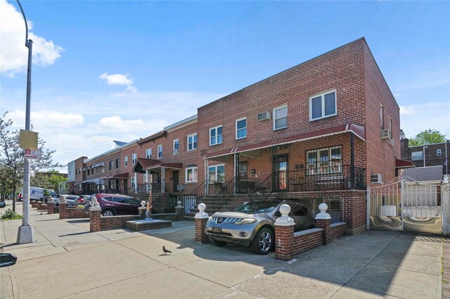 1730 Starr St, Ridgewood, NY 11385 - photo 3