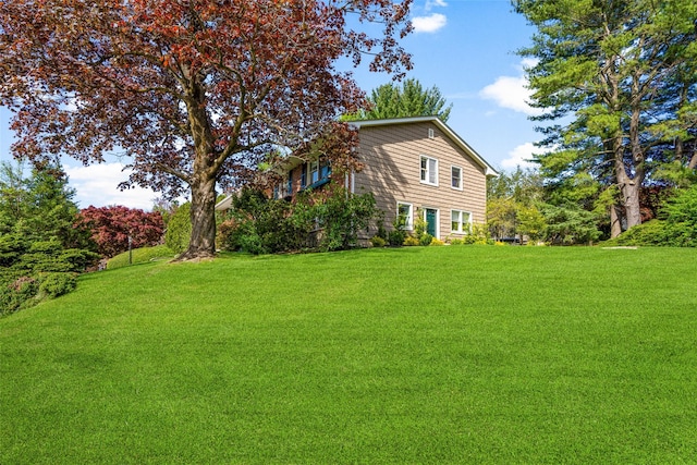 exterior space featuring a yard