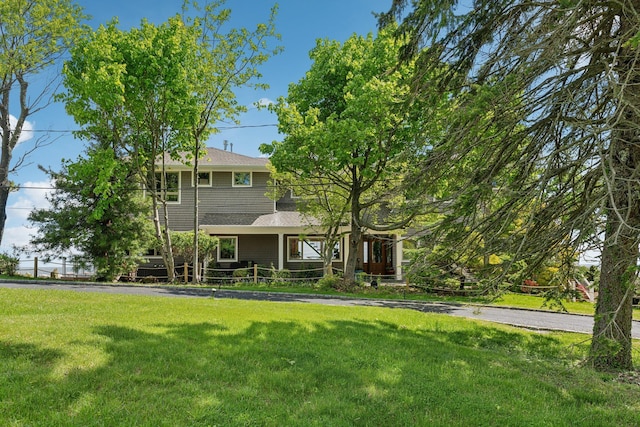 516 Asharoken Ave, Northport, NY 11768 - view of front of home with a front yard