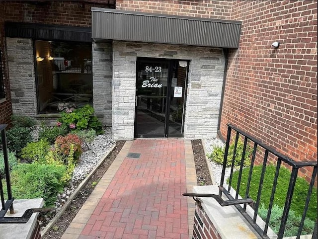 84-23 Manton St Unit 4A, Briarwood, NY 11435 - photo 2