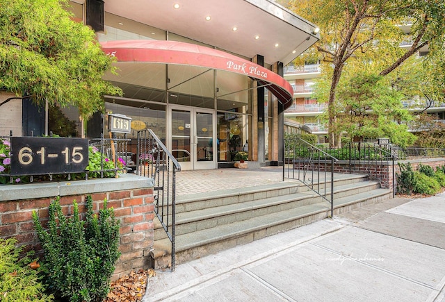 view of entrance to property