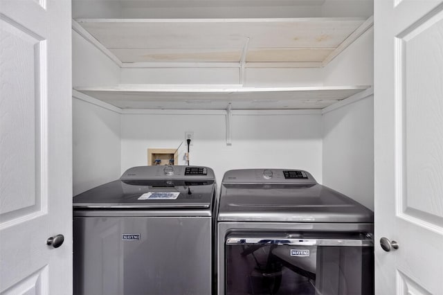 50 Roosevelt Dr, Poughquag, NY 12570 - laundry room with independent washer and dryer