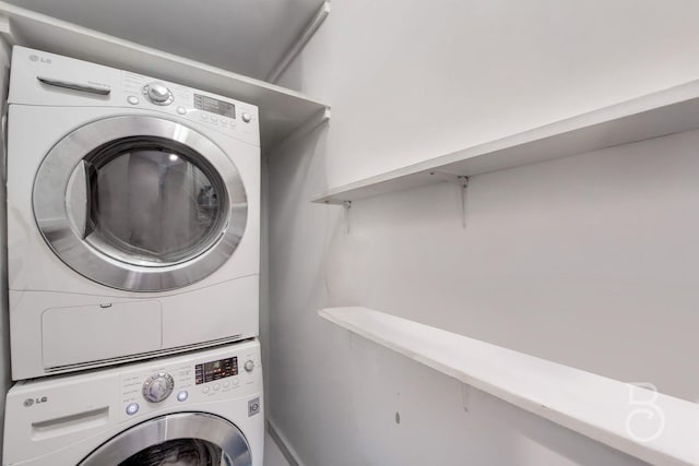 11-24 31st Ave Unit 3A, Astoria, NY 11106 - laundry room featuring stacked washing machine and dryer