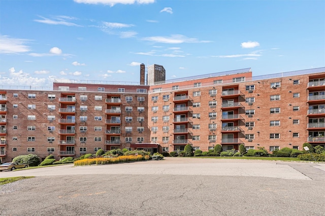 1 Lakeview Dr Unit 1L, Peekskill, NY 10566 - view of apartment building / complex