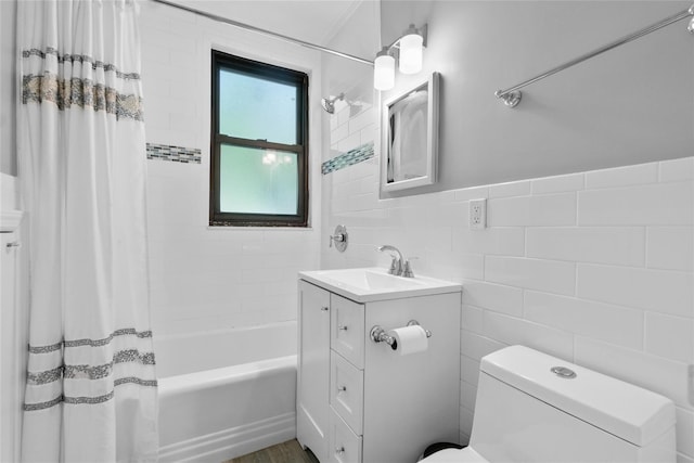 51 Rockledge Rd Unit 1A, Hartsdale, NY 10530 - full bath with vanity, tile walls, shower / tub combo, and wood finished floors