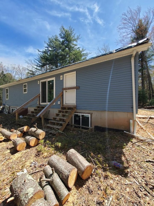 view of front of home with entry steps