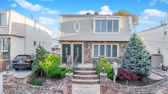 view of front of property with stucco siding