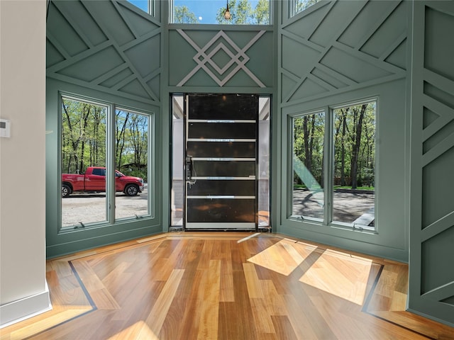 5 N Hills Rd, East Norwich, NY 11732 - entryway with healthy amount of natural light