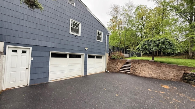 8 Rolling Way, New City, NY 10956 - garage featuring aphalt driveway
