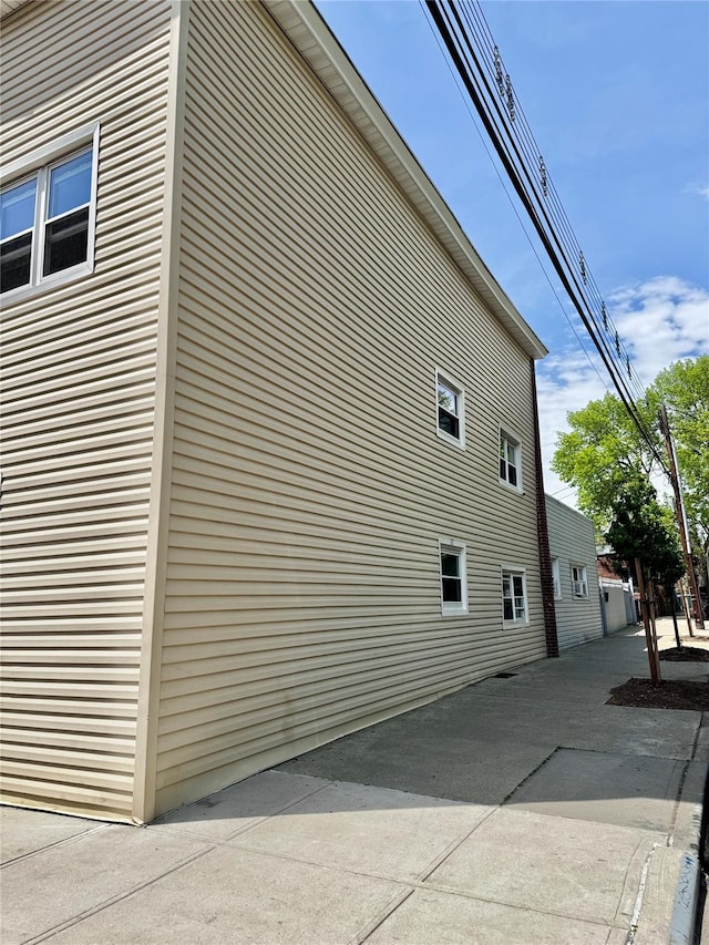view of home's exterior