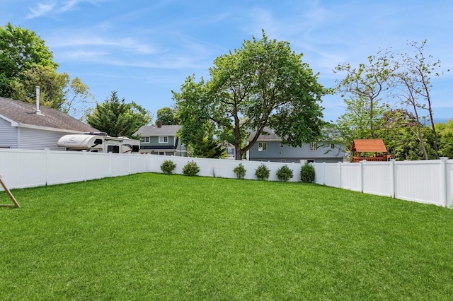 4 Haring Ave, Sparkill, NY 10976 - view of yard