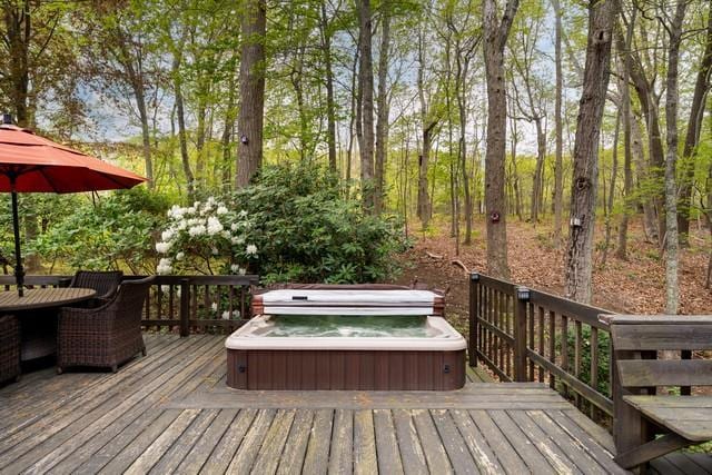6 Circle Dr, Shoreham, NY 11786 - deck featuring a covered hot tub and outdoor dining area