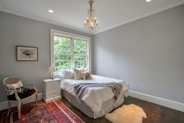 bedroom with baseboards, a chandelier, dark wood-style floors, crown molding, and recessed lighting
