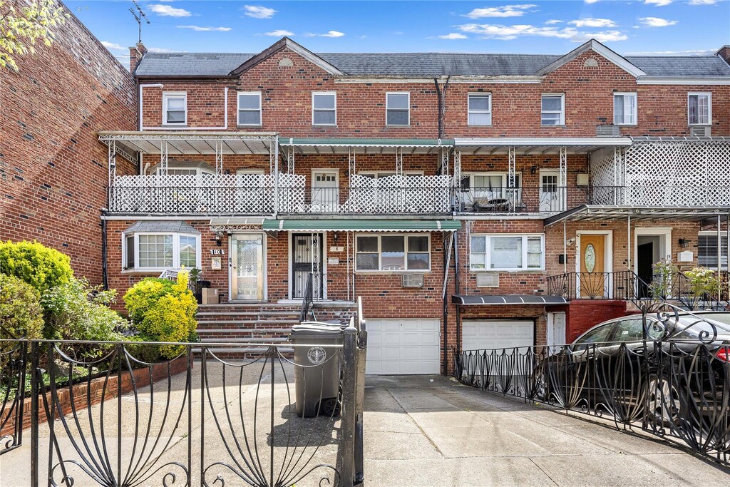 8 Paerdegat 6th St, Brooklyn, NY 11236 - photo 1