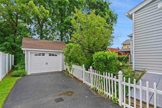 224 Leicester St, Port Chester, NY 10573 - detached garage with driveway