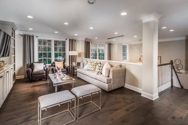living area with ornamental molding, baseboards, recessed lighting, and dark wood-style flooring