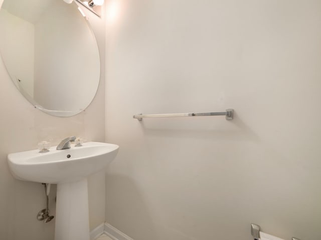 417 Vassar Pl, Fishkill, NY 12524 - view of bathroom