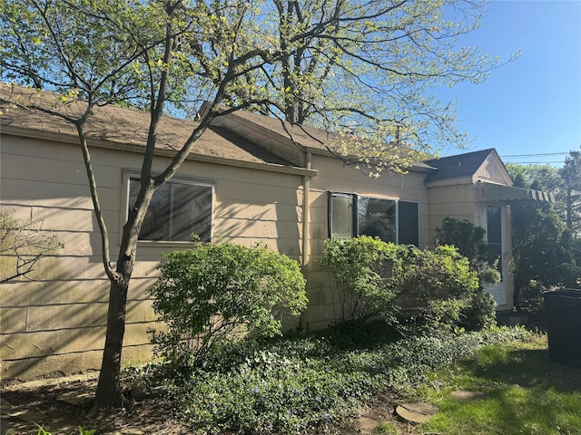 view of home's exterior
