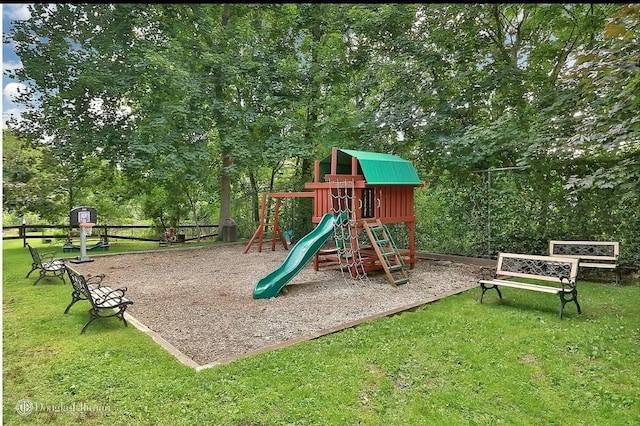 52 Rockledge Rd Unit 2A, Hartsdale, NY 10530 - view of play area
