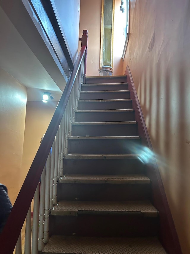 45 S Lander St, Newburgh, NY 12550 - view of staircase