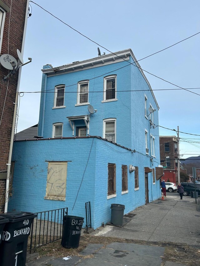 45 S Lander St, Newburgh, NY 12550 - back of property featuring brick siding