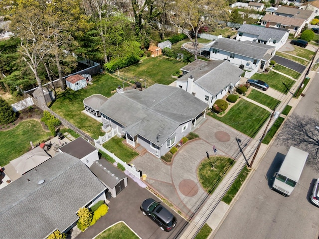 birds eye view of property featuring a residential view