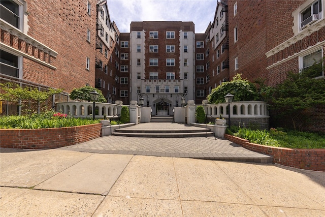 60 W Broad St Unit 6A, Mount Vernon, NY 10552 - view of property's community