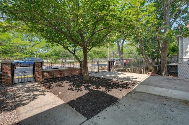 540 Throggs Neck Expy, Bronx, NY 10465 - photo 2