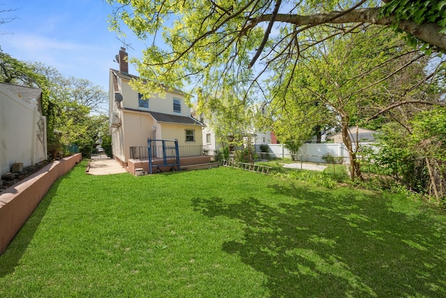 119-47 191st St, Saint Albans, NY 11412 - view of yard featuring a fenced backyard