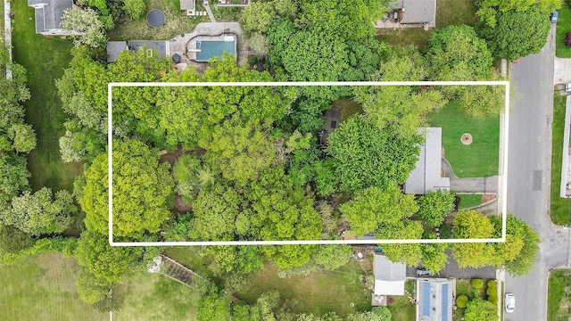 1564 Illinois Ave, Bay Shore, NY 11706 - aerial overview of property's location featuring property boundaries highlighted