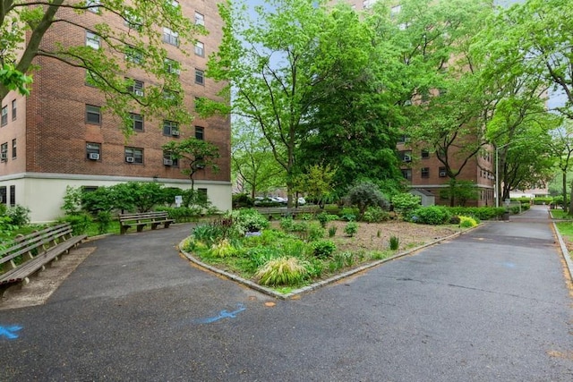 21-55 34th Ave Unit 3C, Long Island City, NY 11106 - view of surrounding community