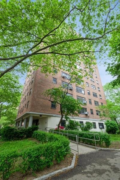 21-55 34th Ave Unit 3C, Long Island City, NY 11106 - view of apartment building / complex