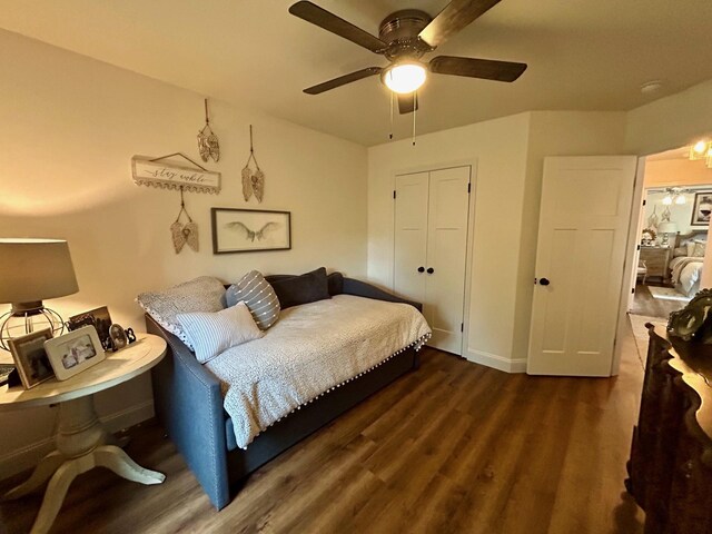 23 Candlestick Ct, Warwick, NY 10990 - bedroom featuring wood finished floors, a closet, ceiling fan, and baseboards
