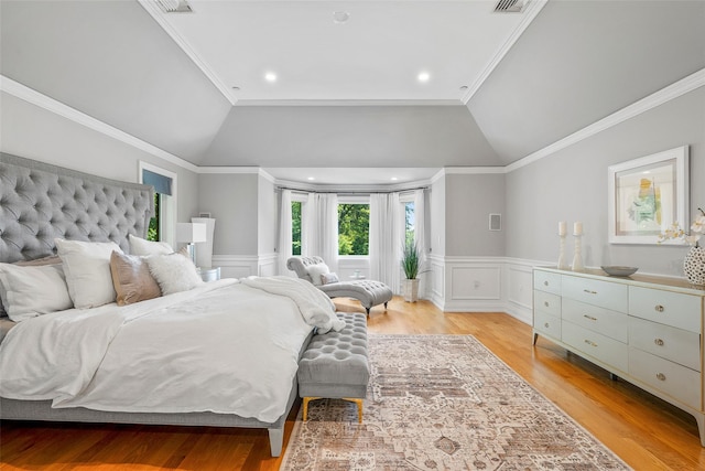 9 Oak Ridge Ct, West Harrison, NY 10604 - bedroom featuring vaulted ceiling, wainscoting, crown molding, light wood-style flooring, and recessed lighting