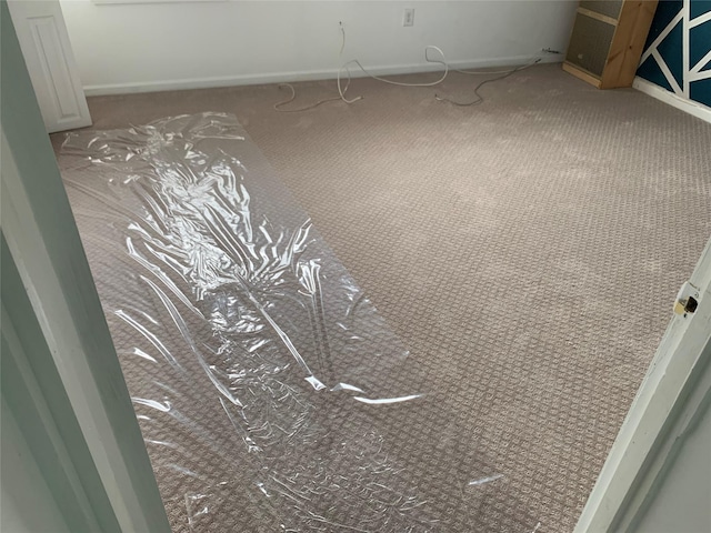 333 Lehrer Ave, Elmont, NY 11003 - detailed view of baseboards and carpet