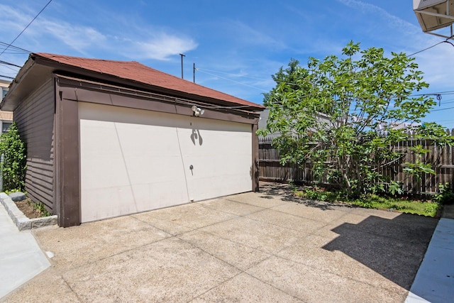 20-58 35th St, Astoria, NY 11105 - detached garage with fence