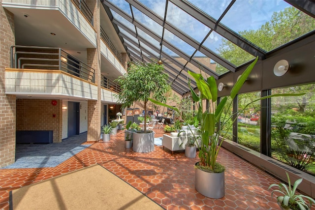 680 W Boston Post Rd Unit 3R, Mamaroneck, NY 10543 - view of patio / terrace
