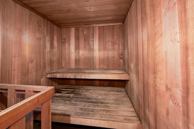 680 W Boston Post Rd Unit 3R, Mamaroneck, NY 10543 - relaxing sauna featuring wood ceiling and wood walls