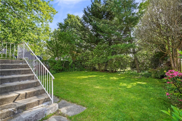 31 Westwood Ave, New Rochelle, NY 10801 - view of green lawn featuring stairs