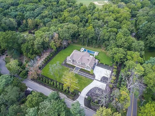 2 Short Path, Nissequogue, NY 11780 - bird's eye view with a forest view