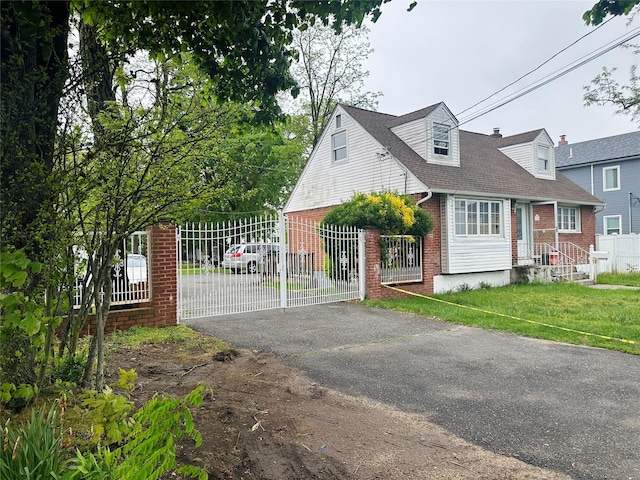 224 Park Ave, Roosevelt, NY 11575 - photo 2