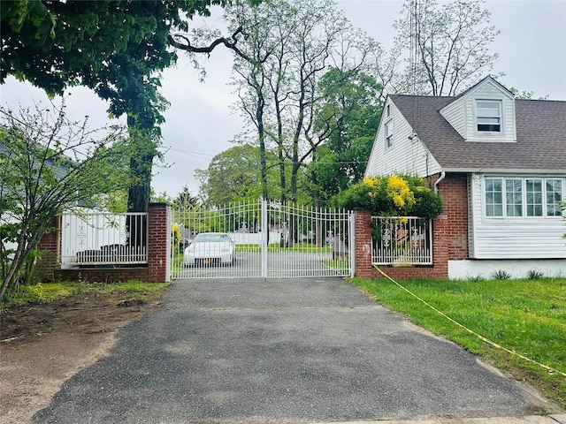224 Park Ave, Roosevelt, NY 11575 - photo 1